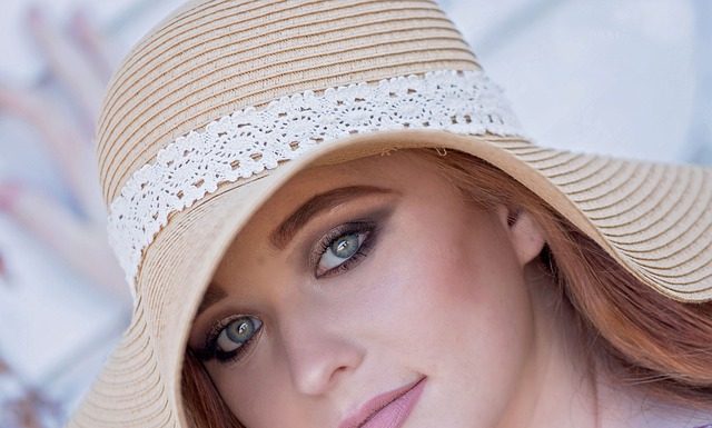 Come scegliere un cappello in base al proprio viso