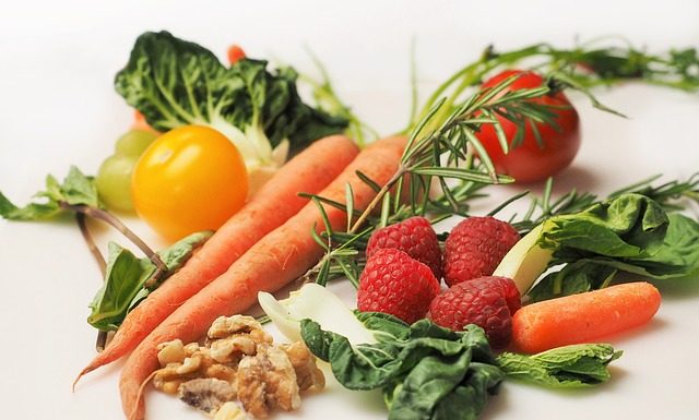 Whole30: cos’è e come funziona la dieta social che piace anche ai vip