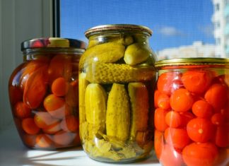 Conserve di stagione, come mantenere la tradizione quando si ha poco tempo