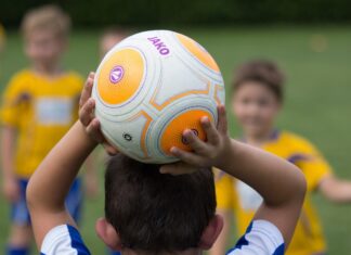Come spiegare ai bambini la fase 2: i consigli degli esperti Come spiegare ai bambini la fase 2