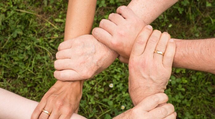 Cosa fare in casa con la famiglia se ti annoi? Idee e suggerimenti