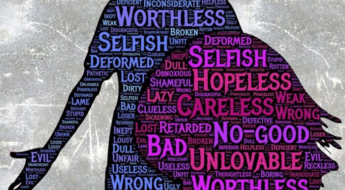 Come reagire alle critiche in modo costruttivo? Come reagire alle critiche
