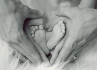 Come risparmiare con un neonato: consigli utili per mamme lavoratrici e non come risparmiare con un neonato