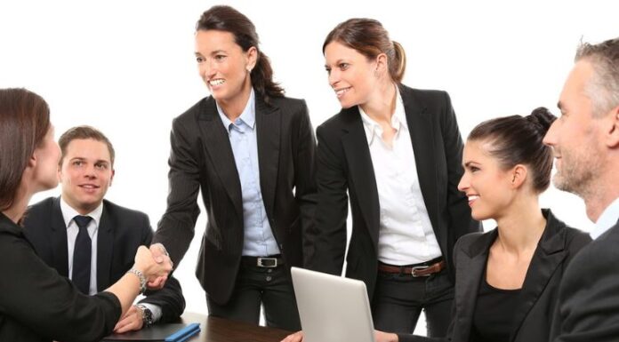 Cos’è la talent attraction e come sfruttarla per rendere la tua azienda più attraente agli occhi dei talenti Cos'è la talent attraction