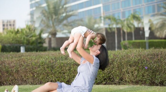 I bambini soffrono se la mamma lavora? 5 consigli utili per gestire la situazione bambini